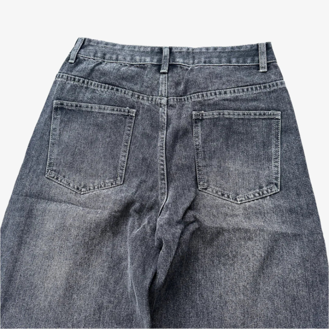 BLACK WASHED JEANS